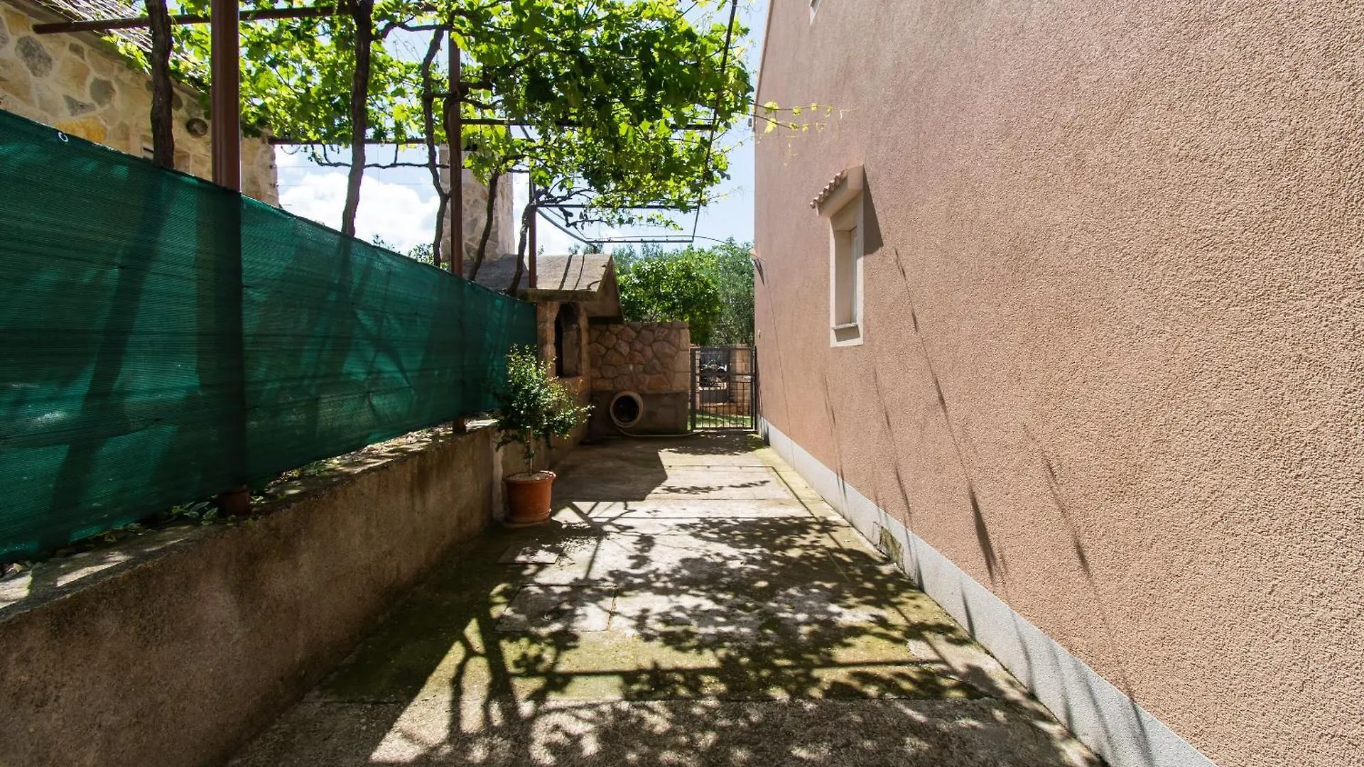 House Sea And River Krusevo