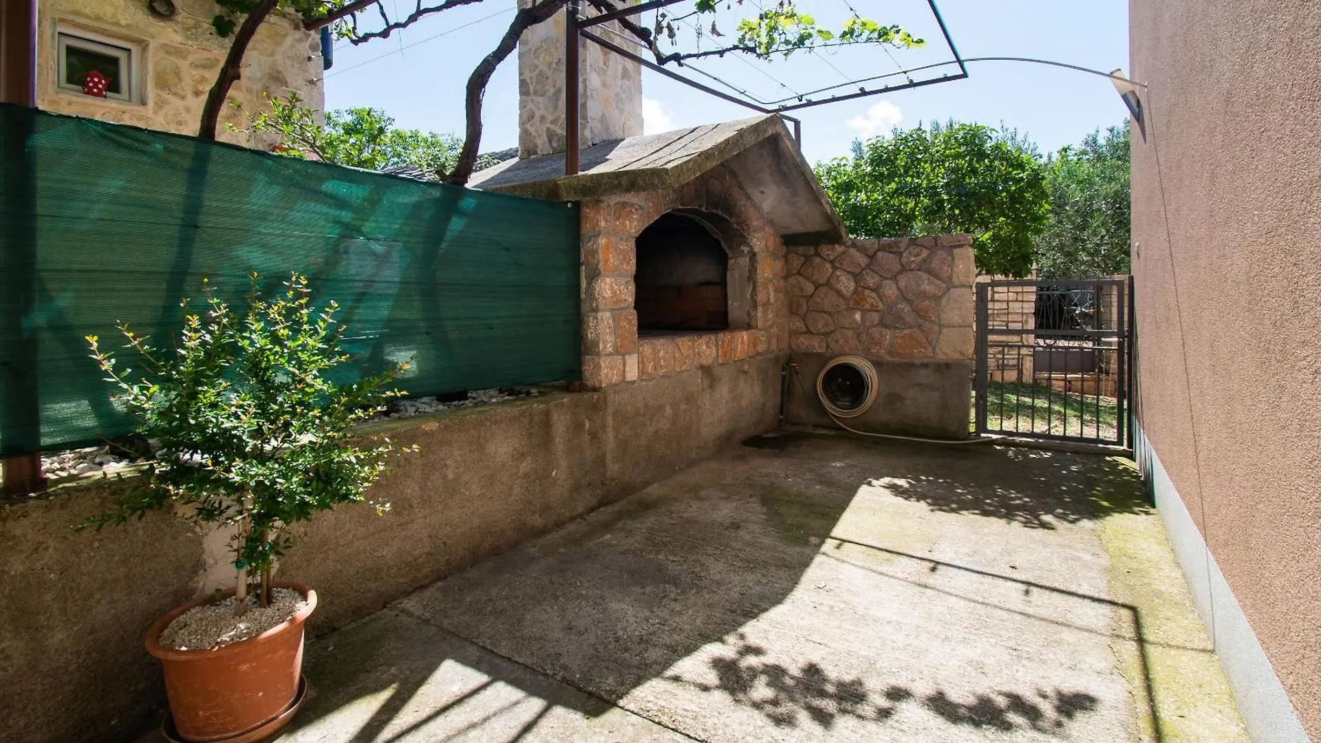 House Sea And River Krusevo  Holiday home
