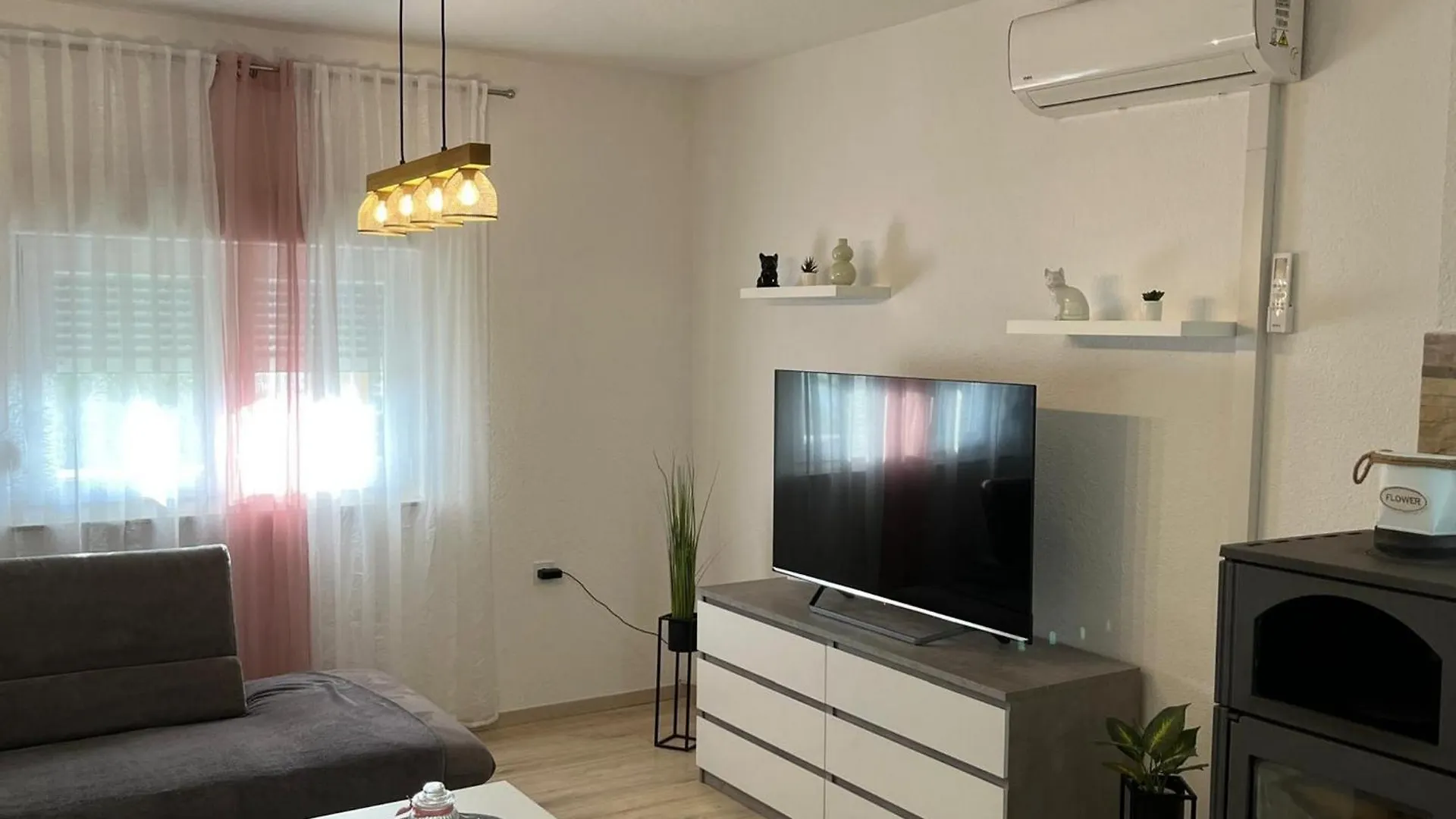 Holiday home House Sea And River Krusevo